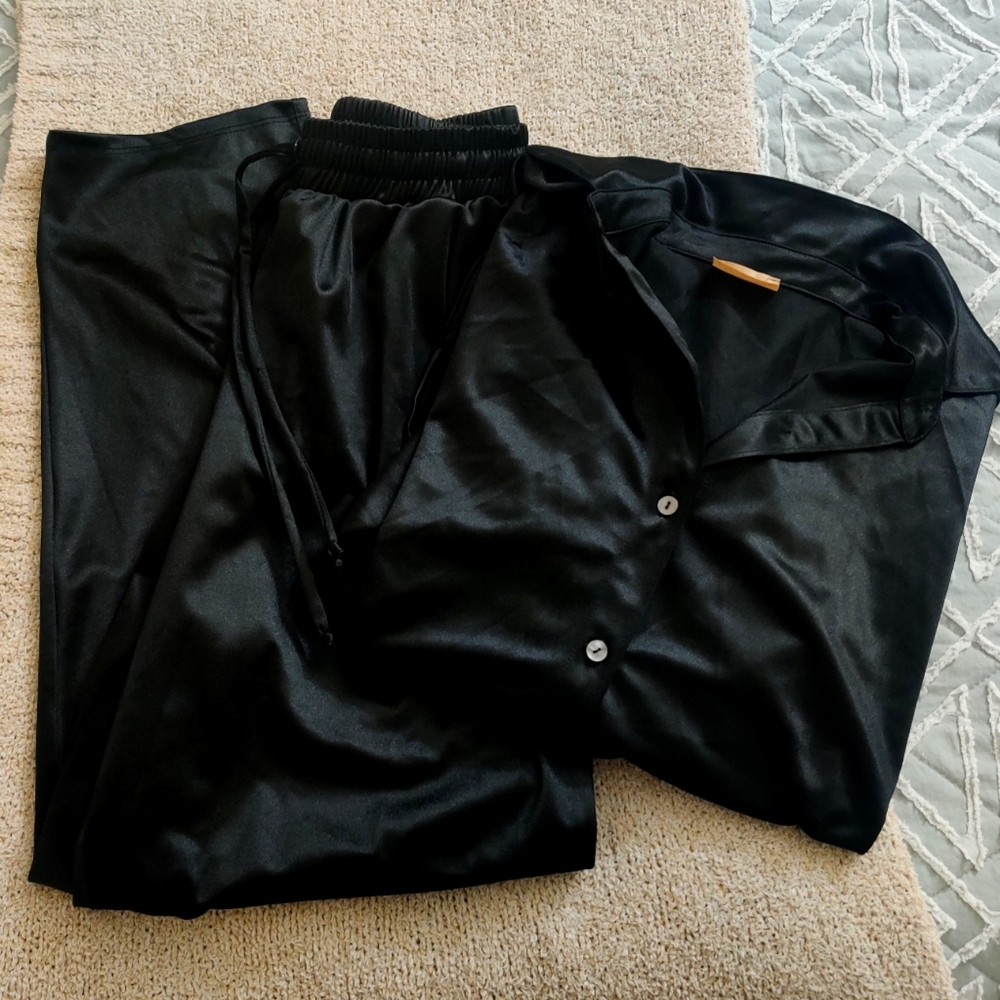Laina Rauma Club Bed Set size Small in Black